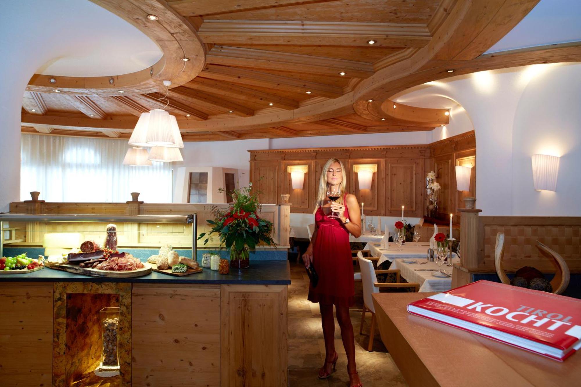 Hotel Tirol Ischgl Eksteriør bilde